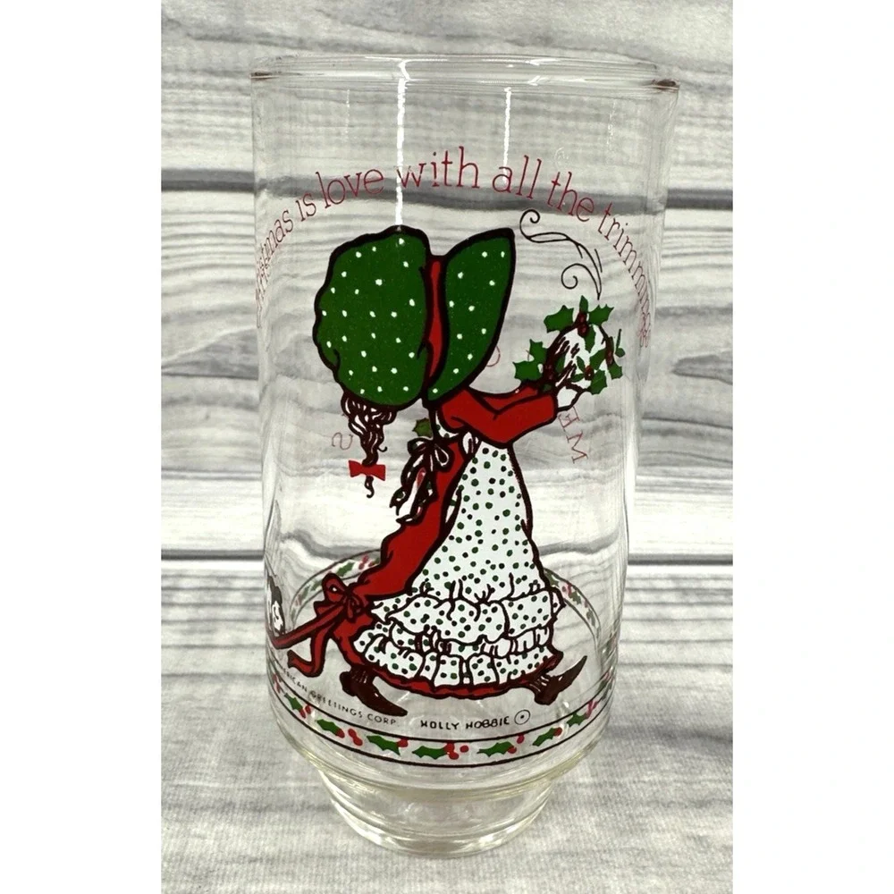 2 VINTAGE COCA COLA CHRISTMAS GLASSES - SANTA WHEREVER I GO /‎ HOLLY HOBBIE